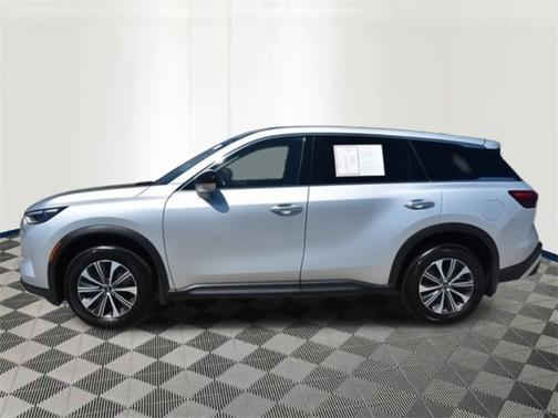 2022 INFINITI QX60 PURE