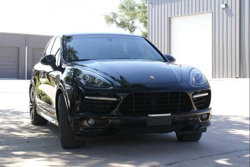 2013 Porsche Cayenne GTS