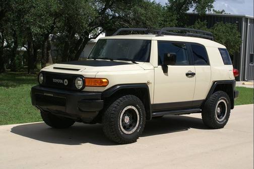 2010 Toyota FJ Cruiser Base