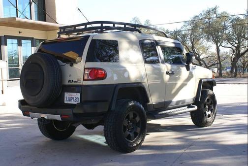 2010 Toyota FJ Cruiser Base