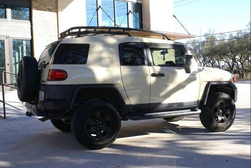 2010 Toyota FJ Cruiser Base