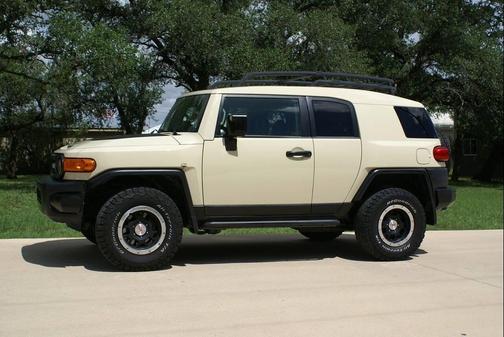 2010 Toyota FJ Cruiser Base