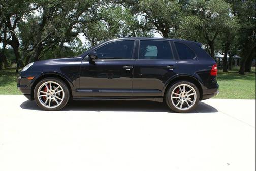 2009 Porsche Cayenne GTS