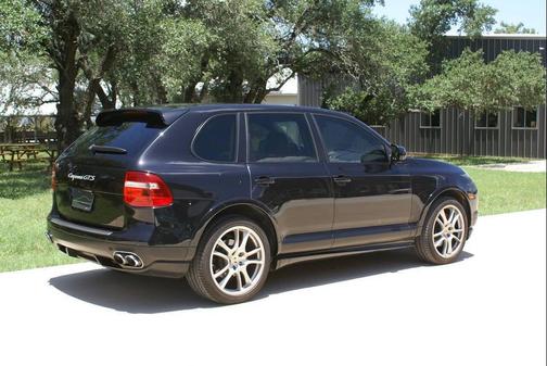2009 Porsche Cayenne GTS