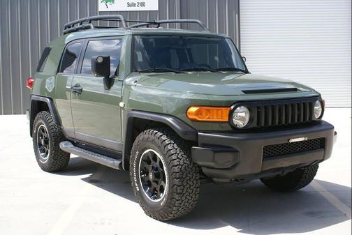 2012 Toyota FJ Cruiser Base