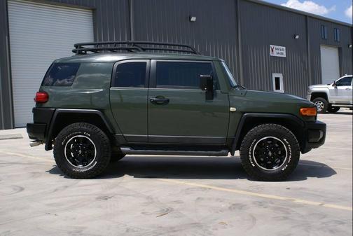 2012 Toyota FJ Cruiser Base