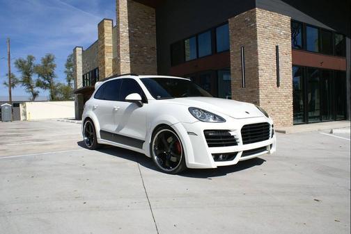Sand White 2012 Porsche Cayenne Turbo
