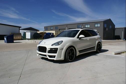 Sand White 2012 Porsche Cayenne Turbo