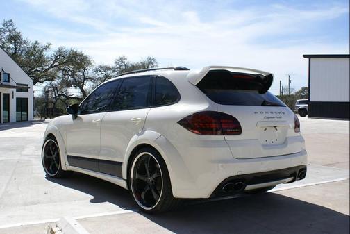 Sand White 2012 Porsche Cayenne Turbo