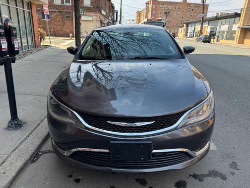 Granite Crystal Metallic Clearcoat 2016 Chrysler 200 Limited