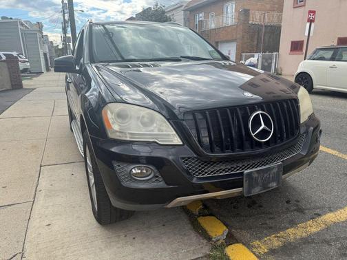2010 Mercedes-Benz M-Class 4MATIC