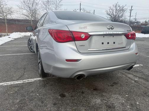 2015 INFINITI Q50 Sport