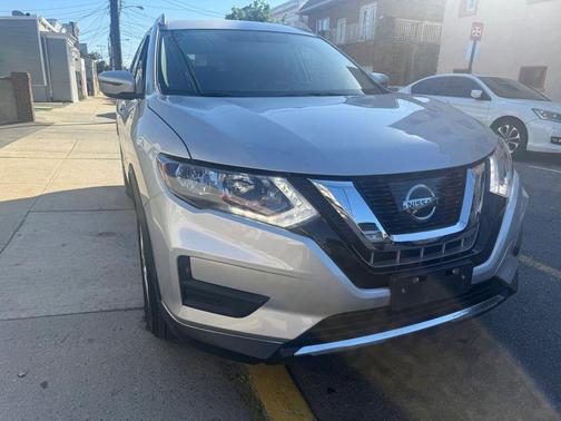 Brilliant Silver 2017 Nissan Rogue SV