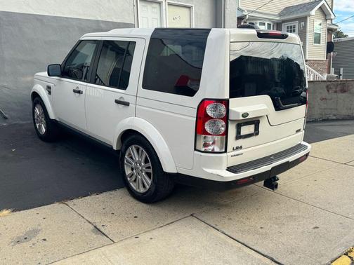 2010 Land Rover LR4 Base
