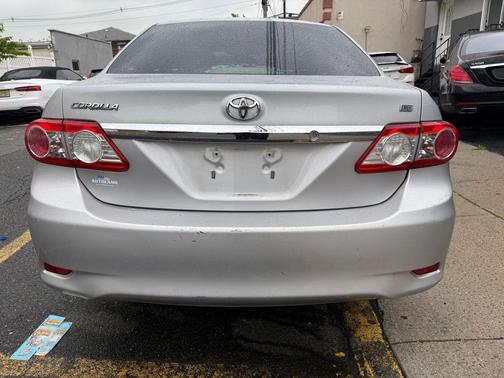 Classic Silver Metallic 2012 Toyota Corolla LE