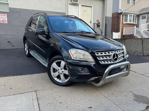 2011 Mercedes-Benz M-Class 4MATIC