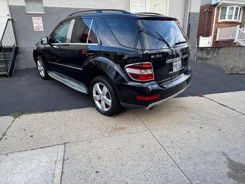 2011 Mercedes-Benz M-Class 4MATIC