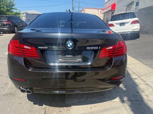 Black 2016 BMW 528 xDrive