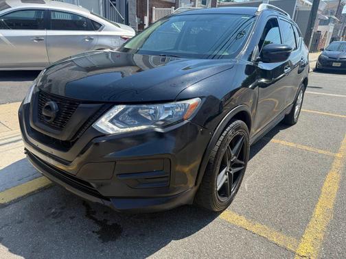 Magnetic Black 2017 Nissan Rogue SV