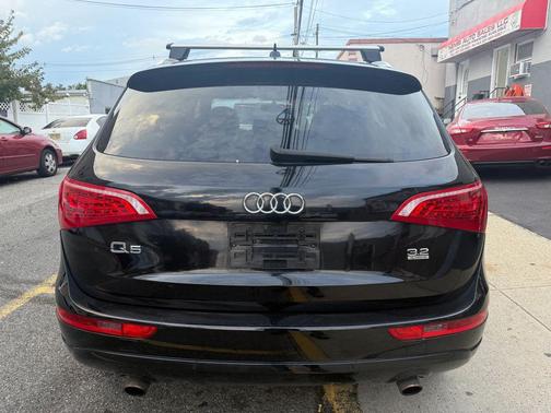 2010 Audi Q5 3.2 Premium quattro