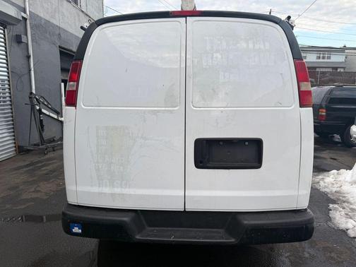 Summit White 2015 Chevrolet Express 2500 Work Van