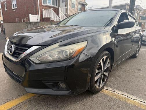 2016 Nissan Altima 2.5 SR