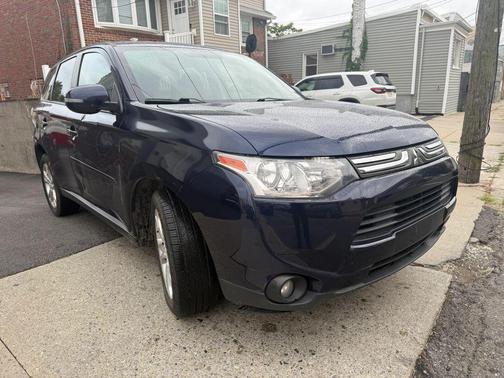 2014 Mitsubishi Outlander SE