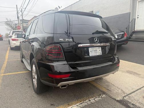 2011 Mercedes-Benz M-Class 4MATIC