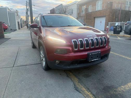2017 Jeep Cherokee Sport
