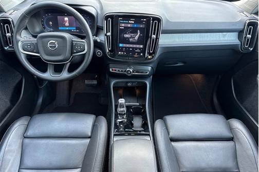 2025 Volvo XC40 Plus Dark Theme