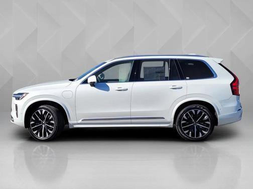 2026 Volvo XC90 Plug-In Hybrid Ultra