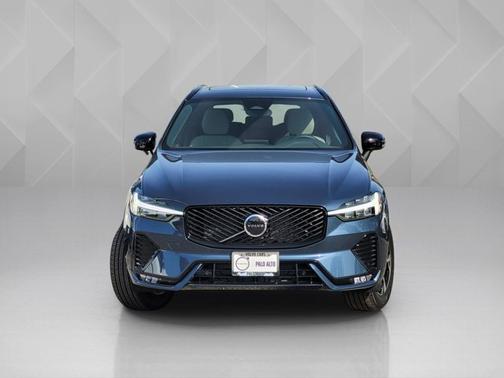 2026 Volvo XC60 Core