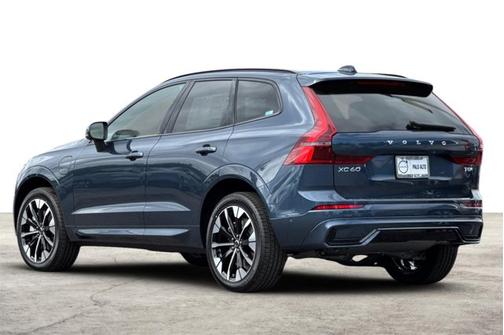 2026 Volvo XC60 Plug-In Hybrid Plus