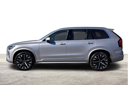 2026 Volvo XC90 Plus
