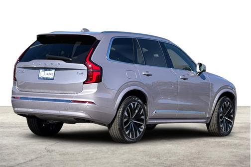 2026 Volvo XC90 Plus