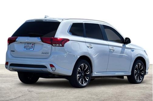 2018 Mitsubishi Outlander PHEV SEL