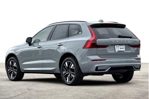 2026 Volvo XC60 Plus