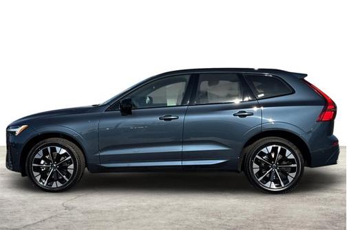 2026 Volvo XC60 Plus