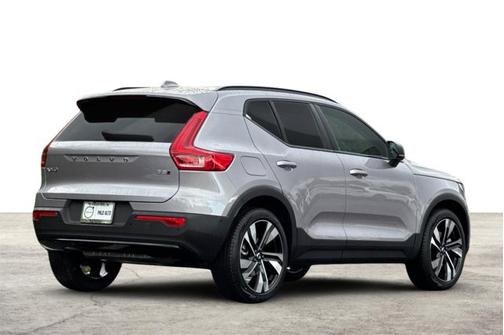 2026 Volvo XC40 Plus