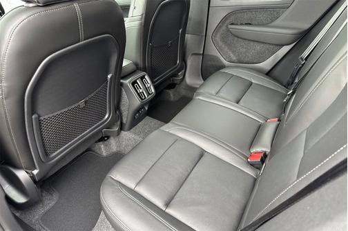 2026 Volvo XC40 Plus