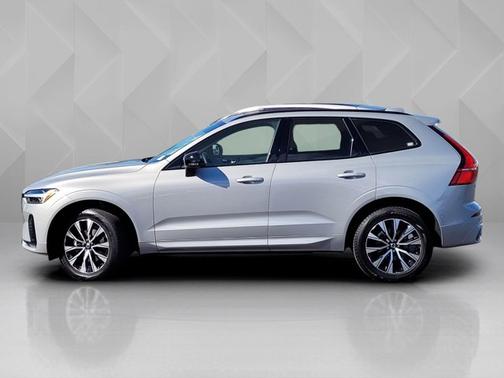 2025 Volvo XC60 Core