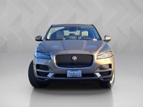 2017 Jaguar F-PACE 35t Prestige