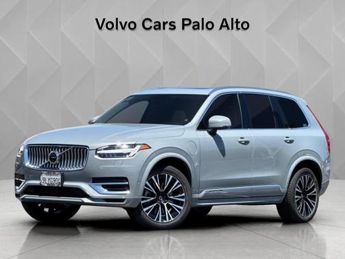 Vapour Gray Metallic 2024 Volvo XC90 Recharge Plug-In Hybrid Plus Bright Theme