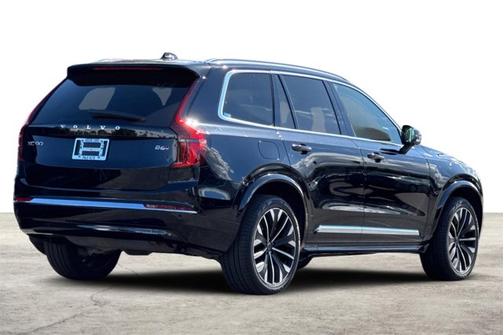 2025 Volvo XC90 Plus