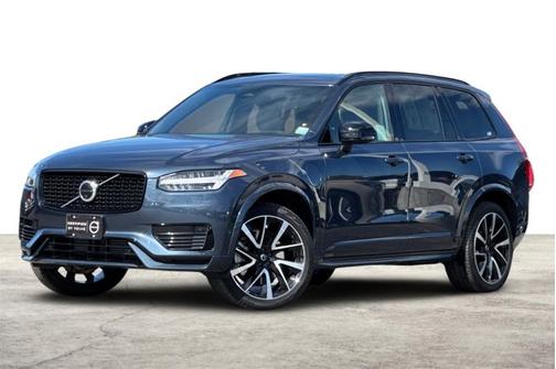 2023 Volvo XC90 Recharge Plug-In Hybrid Ultimate Dark Theme