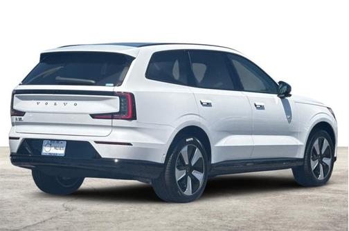 2025 Volvo EX90 Plus