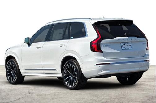 2026 Volvo XC90 Plus