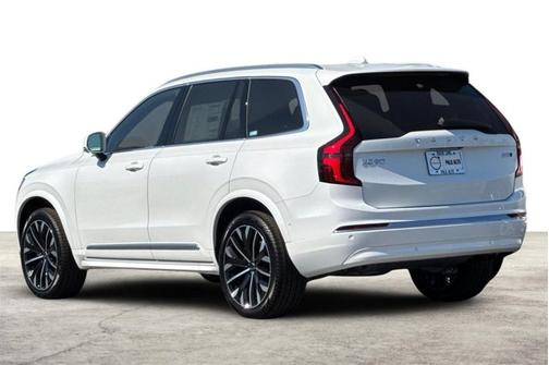Crystal White Pearl 2026 Volvo XC90 Plus