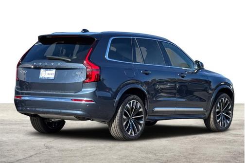 2026 Volvo XC90 Plus