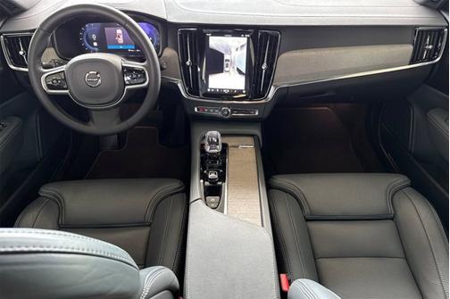 2024 Volvo V90 Cross Country Ultimate